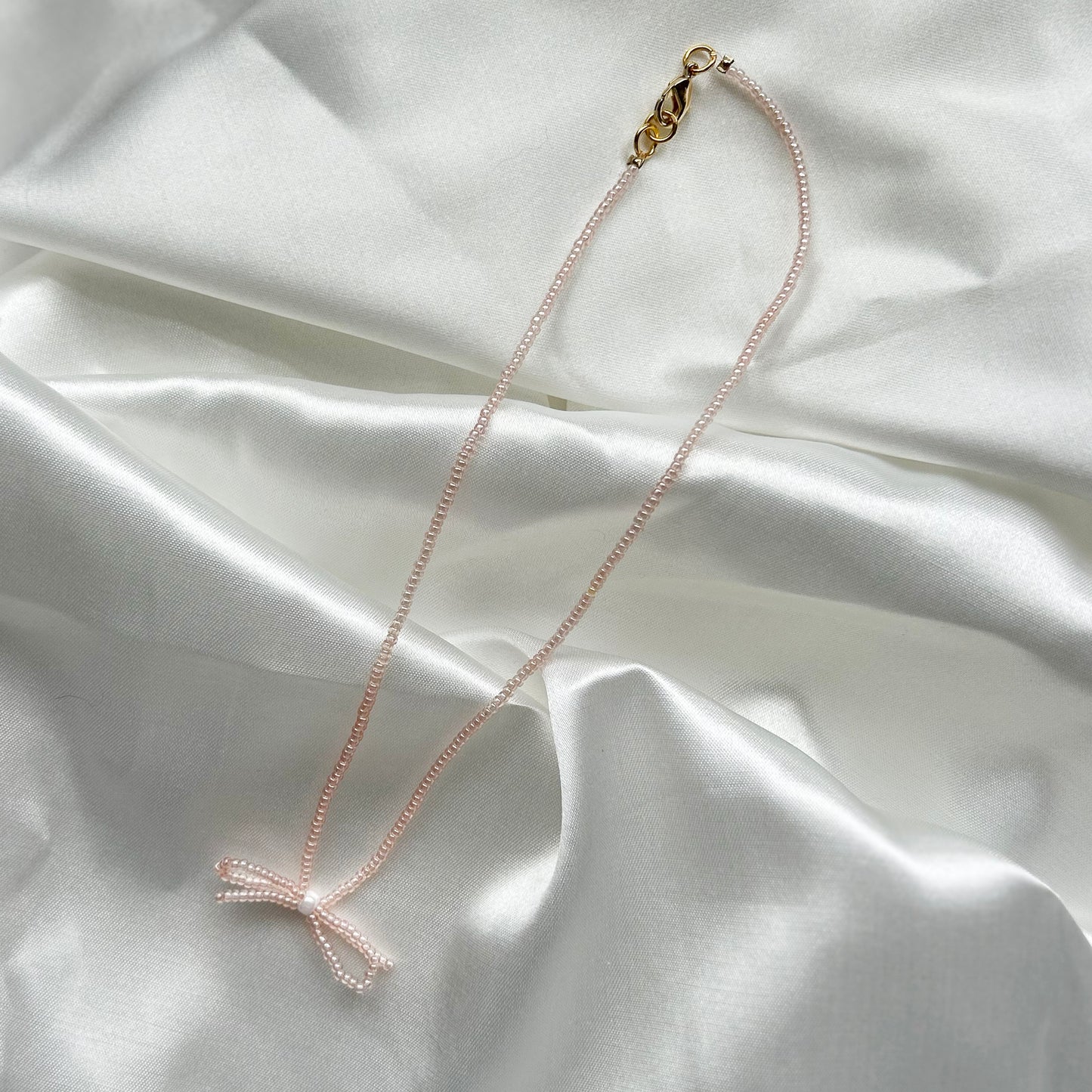 Bow Necklace